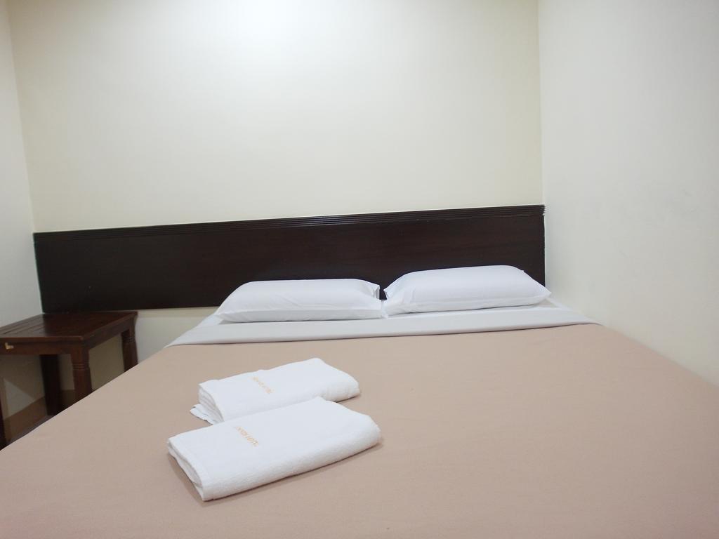 Sunnie Hotel Johor Bahru Phòng bức ảnh