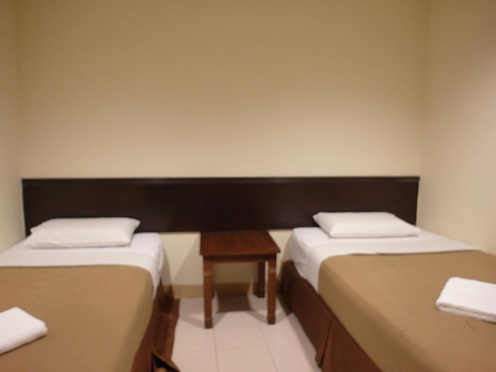 Sunnie Hotel Johor Bahru Phòng bức ảnh