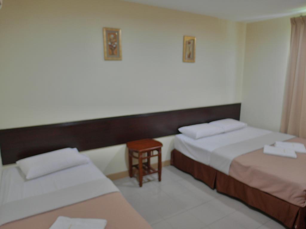 Sunnie Hotel Johor Bahru Phòng bức ảnh