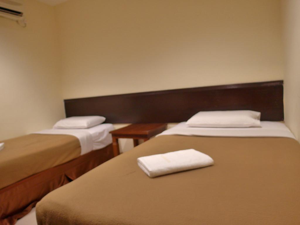 Sunnie Hotel Johor Bahru Phòng bức ảnh