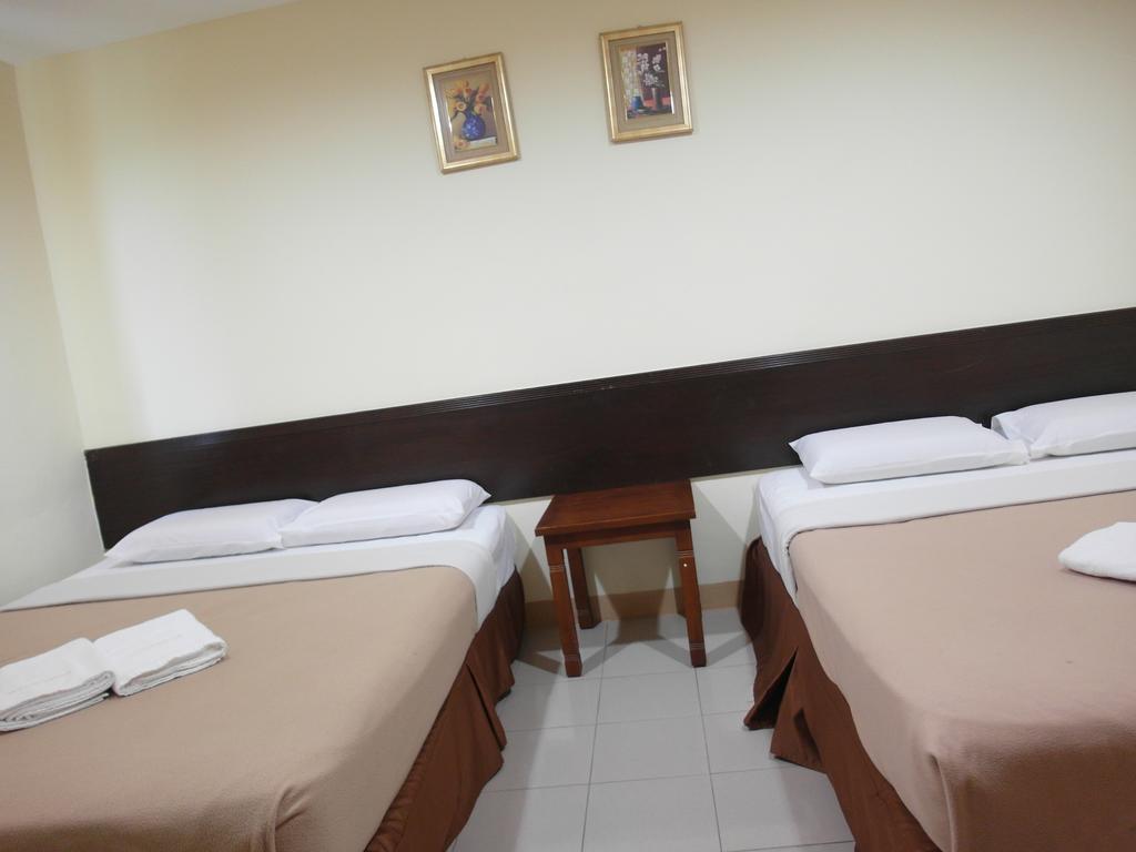 Sunnie Hotel Johor Bahru Phòng bức ảnh