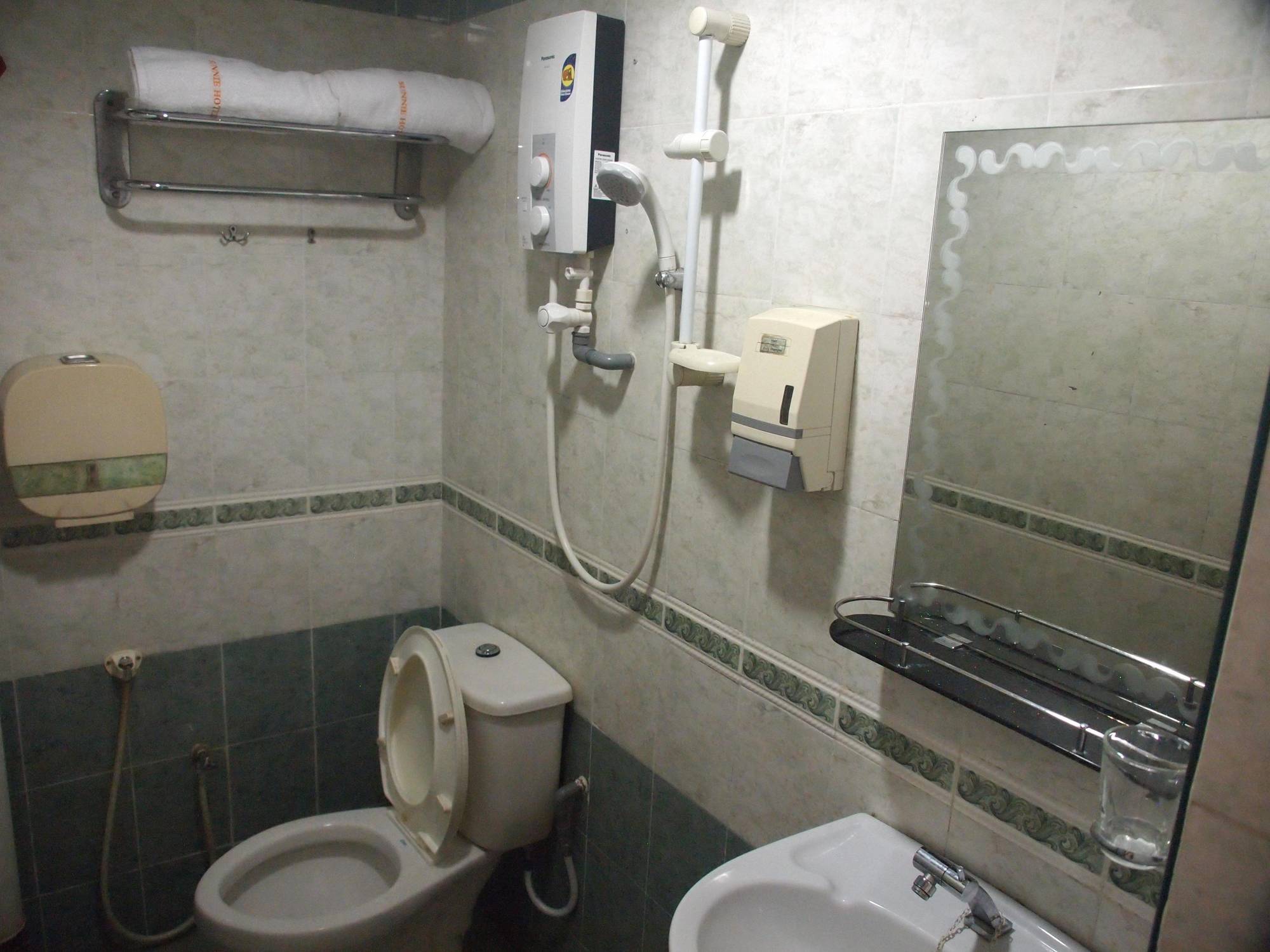 Sunnie Hotel Johor Bahru Ngoại thất bức ảnh